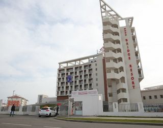 Отель "Bridge Resort" /"Бридж Резорт"