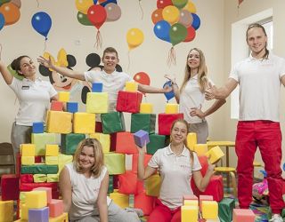 Отель "Bridge Resort" /"Бридж Резорт"