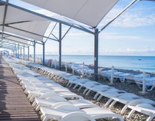 Отель "Bridge Resort" /"Бридж Резорт"