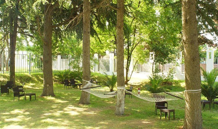 Отель "Bridge Resort" /"Бридж Резорт"